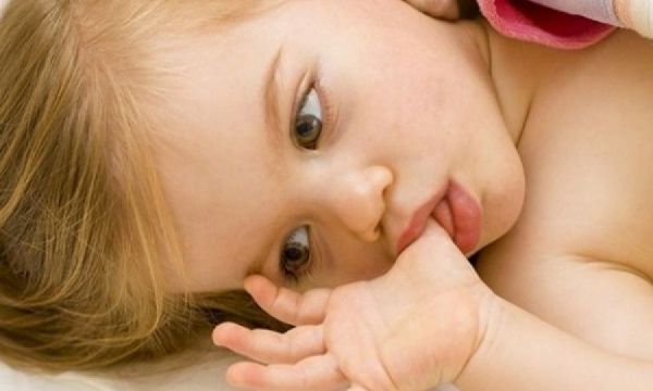 Ποια είναι τα προβλήματα που σχετίζονται με το θηλασμό δακτύλου ή πιπίλας
