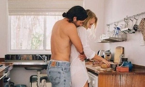 4 βασικά σημάδια ότι σε χωρίζει και... δεν έχεις πάρει χαμπάρι