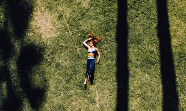 Αυτή είναι η γυμναστική που σφίγγει τους γλουτούς & εξαφανίζει την κυτταρίτιδα