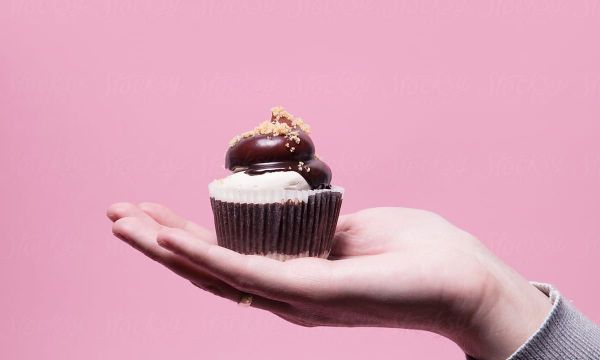 10 τρόποι για να απολαύσεις ένα cupcake χωρίς να χαλάσεις τη δίαιτα!