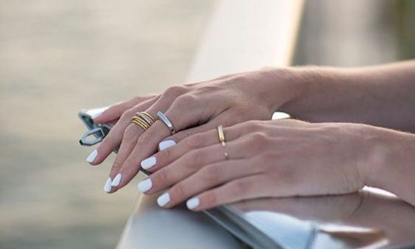 Έτσι θα κάνεις τα χέρια σου να δείχνουν πάντα περιποιημένα & τα δάχτυλά σου να φαίνονται πιο μακριά