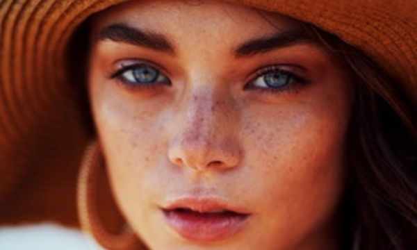 Πώς θα λεπτύνεις το πρόσωπό σου με απλές ασκήσεις