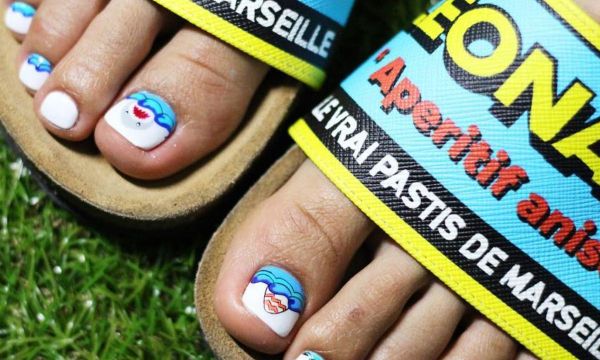 Έχεις ραντεβού για πεντικιούρ; Γιατί να μην κάνεις ένα nail art; Έχουμε 10 για να πάρεις παράδειγμα!