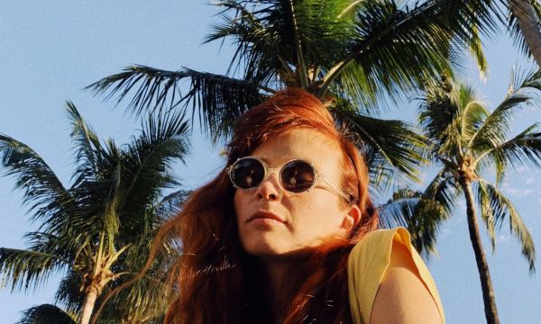 «Φριζάρουν τα μαλλιά μου το καλοκαίρι»: Δες τι πρέπει να κάνεις