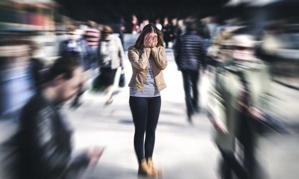 Κρίσεις πανικού: Πώς μπορείτε να τις αντιμετωπίσετε