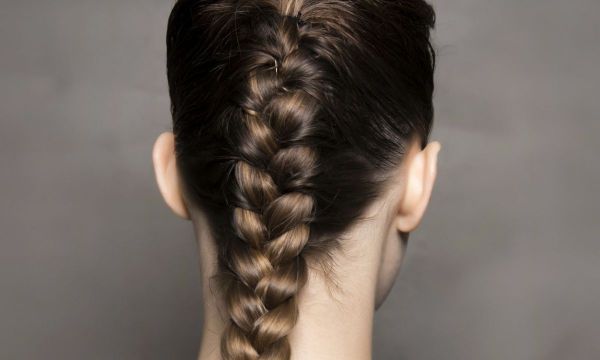 Έτσι θα φτιάχνεις τα μαλλιά σου φέτος τον χειμώνα για να είσαι cool