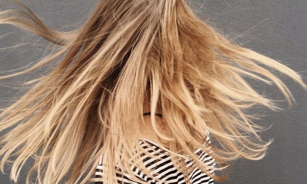 Hair routine: 10 tips που πρέπει να ακολουθείς για να έχεις πάντα υγιή μαλλιά