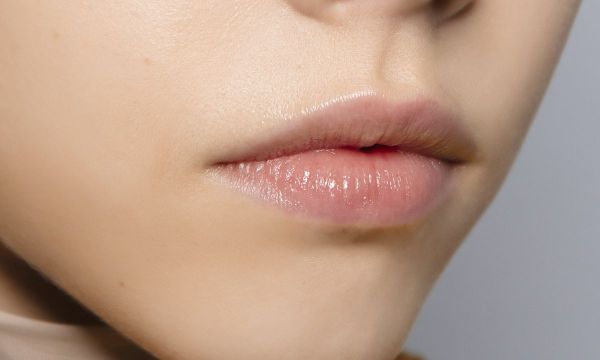 Shopping guide: Με αυτά τα lip balm θα αποκτήσεις βελούδινα χείλη