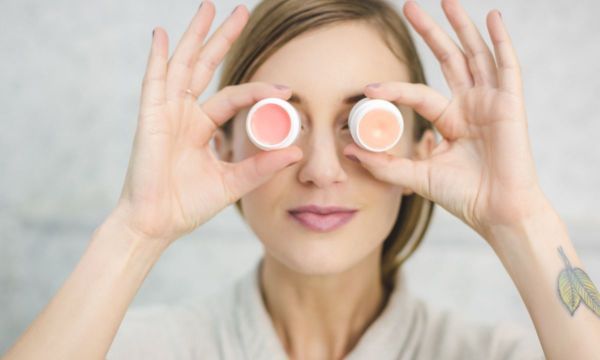 5 tips για να ενυδατώνεις σωστά το δέρμα σου τους χειμερινούς μήνες