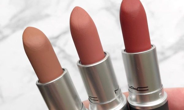Shopping guide: Τα πιο ωραία nude κραγιόν της αγοράς