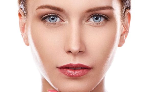 Face yoga: Οι ασκήσεις που έχουν αποτέλεσμα σχεδόν σαν lifting
