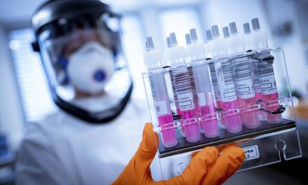 Πώς ένα φάρμακο για την καούρα μπορεί να σώσει ζωές -Η ουσία που ρίχνεται στη μάχη κατά του Covid-19