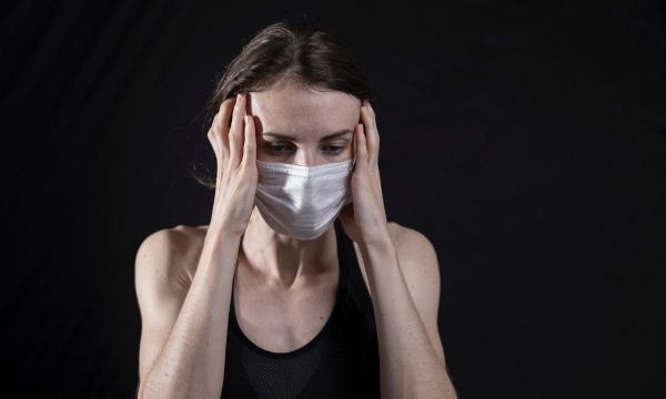 Άγχος και κρίσεις πανικού στις μέρες της πανδημίας: Ποια η διαφορά τους;