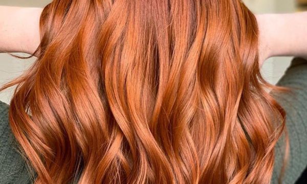 Code red: Το απόλυτο hair color trend για την άνοιξη του 2021