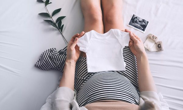 Δυστοκία: παράγοντες κινδύνου, επιπλοκές και αντιμετώπιση