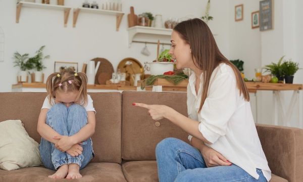 Πώς αναπτύσσονται πιθανά προβλήματα στον ψυχικό κόσμο των παιδιών