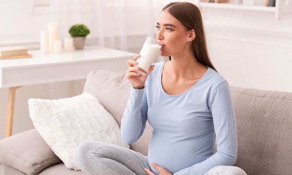 Τροφές πλούσιες σε ασβέστιο για την υγεία των οστών στην εγκυμοσύνη