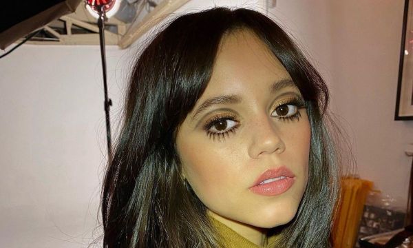 Banana eyeliner: Το retro make up trend των 60’s επέστρεψε