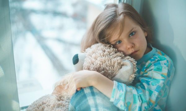 Πυρετικοί σπασμοί στα παιδιά: Πώς θα τους αντιμετωπίσουμε