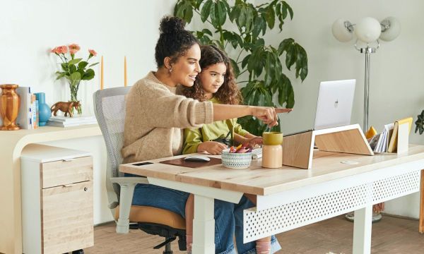 Πεντανόστιμες και με λίγους υδατάνθρακες συνταγές για την οικογένειά σας