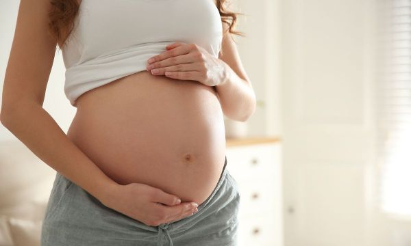 Δεύτερο τρίμηνο εγκυμοσύνης: 7 πράγματα που συμβαίνουν στο σώμα σου