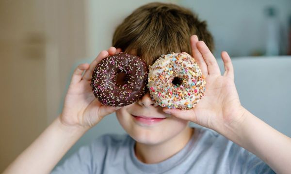 Η πανδημία άλλαξε τις διατροφικές συνήθειες των παιδιών - Τι έδειξε νέα έρευνα