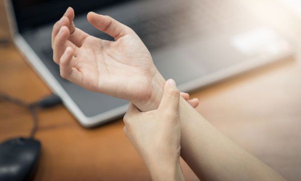 Τενοντίτιδα καρπού στα παιδιά: Τι πρέπει να γνωρίζετε