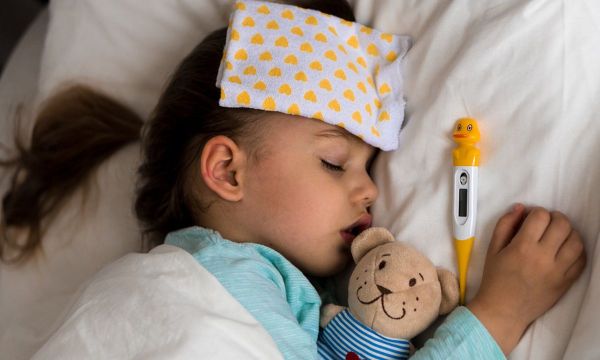 Τι δεν πρέπει να λείπει από το φαρμακείο του σπιτιού τον χειμώνα