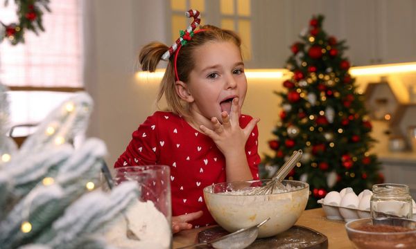 Πώς θα διαχειριστείτε με επιτυχία τις τροφικές αλλεργίες του παιδιού σας στις γιορτές