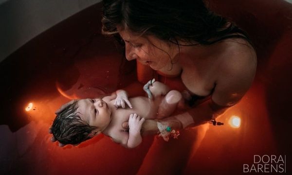 Τοκετός σε νερό - Μαγικές φωτογραφίες που αξίζει να δείτε (εικόνες)