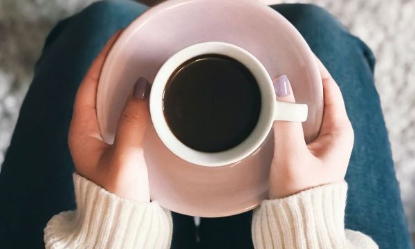 Καφεΐνη: Eπηρεάζει τη γονιμότητα;