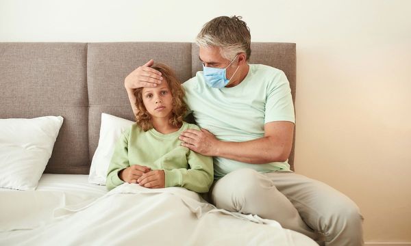 Κορονοϊός και διατροφή: Τι μπορείτε να τρώτε αν νοσήσετε εσείς ή το παιδί