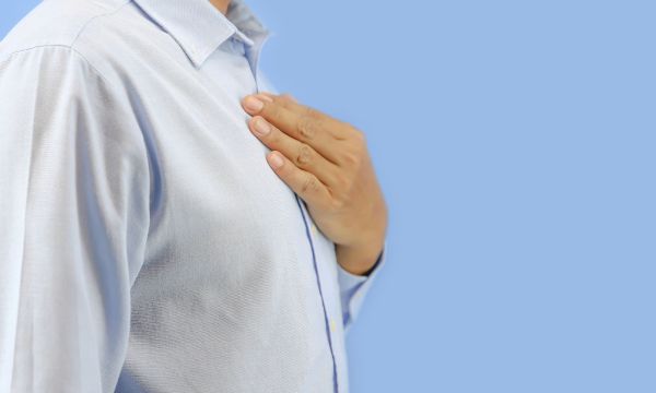 Γαστροοισοφαγική παλινδρόμηση: Ποιες συνήθειες πρέπει να υιοθετήσετε