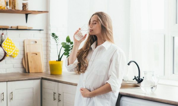 Ξηροστομία: Αποτελεί πρώιμο σύμπτωμα εγκυμοσύνης;