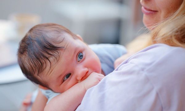 «Υγρός χρυσός» ή αλλιώς... πρωτόγαλα: Τι είναι και ποια τα οφέλη