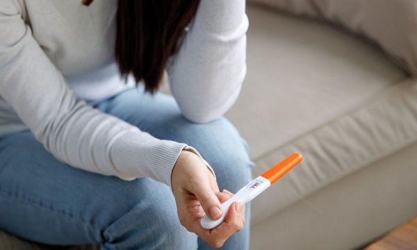 Τεστ Εγκυμοσύνης: 4 σημάδια ότι το χρειάζεσαι