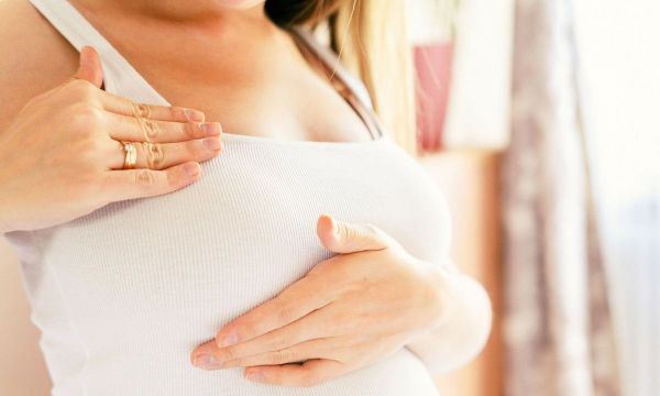 Διαρροή γάλακτος στην εγκυμοσύνης: Πότε και γιατί συμβαίνει