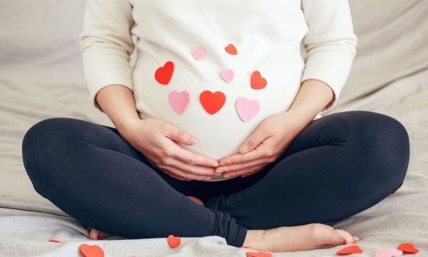 Εγκυμοσύνη σε δίδυμα: Τα συμπτώματα του πρώτου τριμήνου