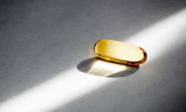 Χαμηλά επίπεδα βιταμίνης D: Πόσο αυξάνουν τον κίνδυνο νοσηλείας λόγω Covid-19