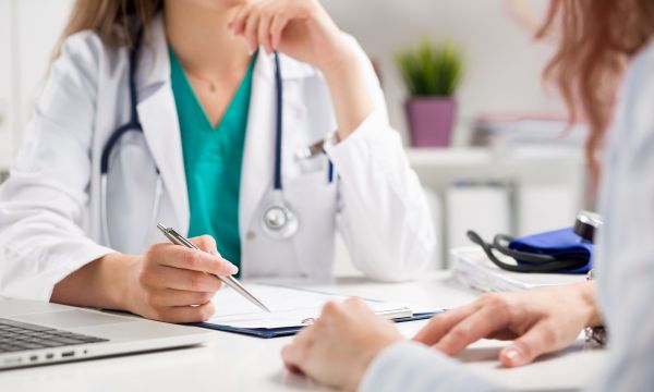 Με φοιτητές Ιατρικής ενισχύονται Κέντρα Υγείας σε δημοφιλείς τουριστικούς προορισμούς