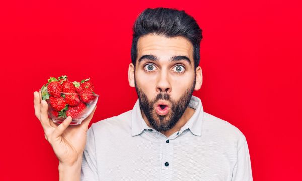 Τι συμβαίνει εάν τρώτε πάρα πολλές φράουλες