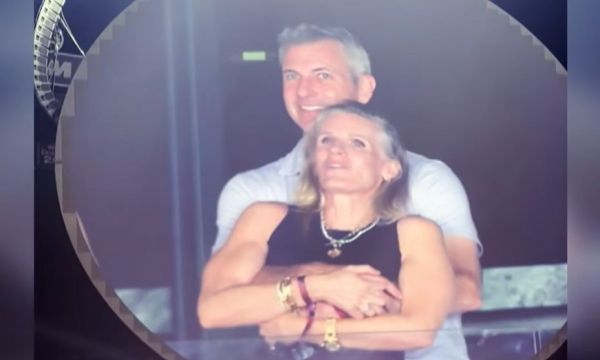 Απιστία: Τι λένε ψυχολόγοι με αφορμή το viral παράνομο ζευγάρι στη συναυλία των Coldplay