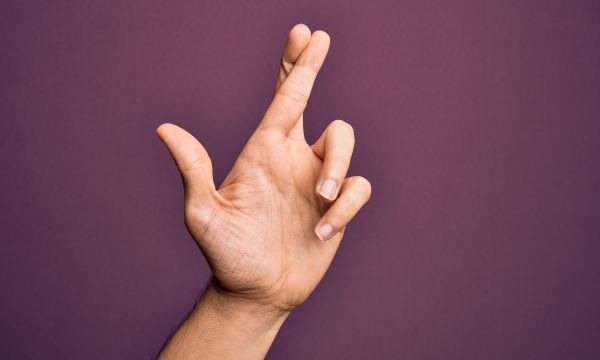 Πάρκινσον: Οι μικρές αλλαγές στις κινήσεις των δακτύλων που αποκαλύπτουν τον κίνδυνο