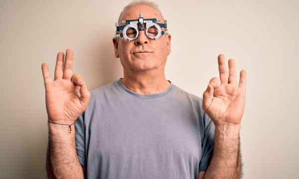 Η άσκηση μπορεί να σώσει και την όραση - Τι ισχύει για την ηλικιακή εκφύλιση ωχράς κηλίδας