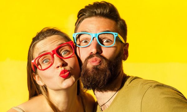 3 σημάδια ότι μια σχέση εξελίσσεται καλά, σύμφωνα με ψυχολόγους
