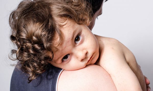 14 εκατ. παιδιά δεν έκαναν ούτε 1 δόση εμβολίου το 2024 – Δραματική έκκληση ΠΟΥ