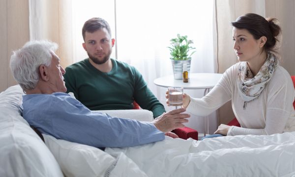 Εμβόλια και νεοπλασίες:  Οδηγίες από τη Θεραπευτική Κλινική του ΕΚΠΑ