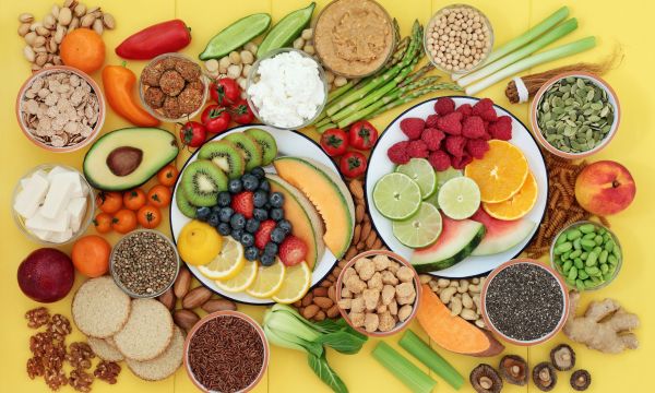 Fibremaxxing: Όταν οι φυτικές ίνες κάνουν περισσότερο κακό παρά καλό