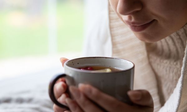 Ποια τσάγια είναι καλύτερα για την ημέρα και ποια για το βράδυ;