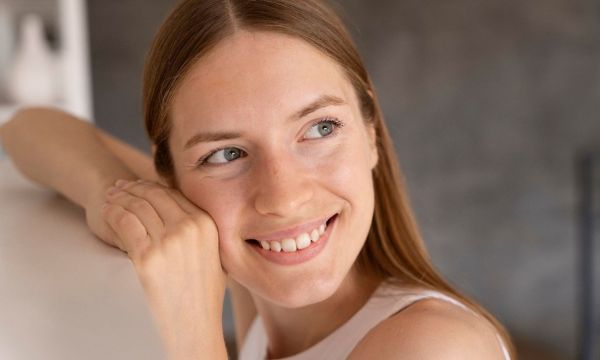 Καθαρισμός & Ενυδάτωση: Το δίδυμο που χαρίζει άνεση στο ξηρό δέρμα κάθε μέρα